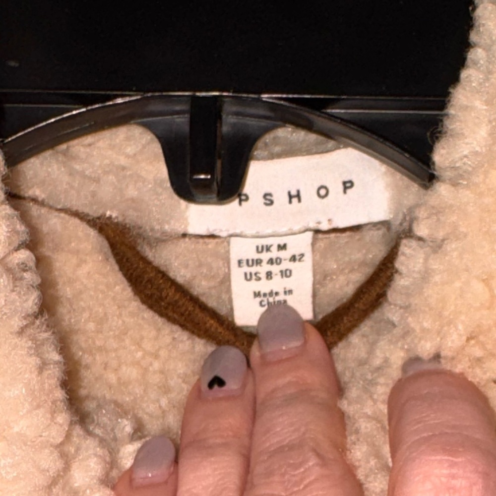 Topshop faux suede shearling oversized aviator vest in chocolate - Picture 4 of 10